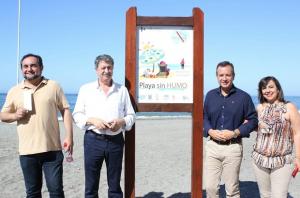 Presentación de la playa sin humo en Motril.