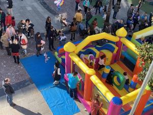 Castillo hinchable en la Plaza del Carmen.