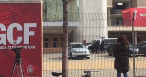 Registro policial en la sede del Granada CF, en el Nuevo Los Cármenes, este miércoles.