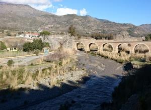 Río Guadalfeo a su pago por Órgiva.