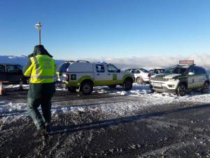 Guardia Civil actúa en el acceso a Sierra Nevada.