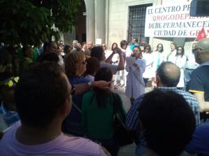 Los trabajadores durante la protesta.