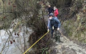 Trabajos en el sendero junto al río Monachil. 