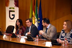 Entrena durante su participación en las jornadas.