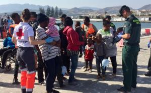 Hay al menos nueve menores entre las personas trasladadas a Motril este martes.