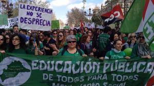 La manifestación se ha celebrado este lunes en Sevilla.