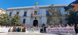 Concentración ante el Ayuntamientod e Granada.