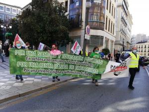 Cabecera de la marcha a la salida de Plaza del Carmen.