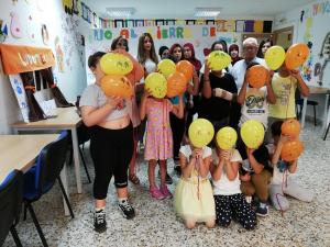 Actividad reivindicativa por el servicio de ludotecas, este lunes en el Zaidín.