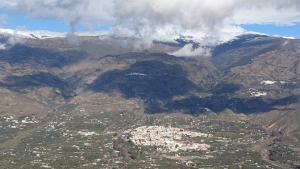 Vista de Órgiva, el municipio granadino que más superficie aportará a la ampliación de la Reserva de la Biosfera.