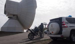 Una patrulla del Seprona, junto al Radiotelescopio de Sierra Nevada. 