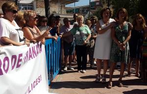 Francisca Granados junto a Juana Rivas en un acto de apoyo a la madre de Maracena el pasado verano.