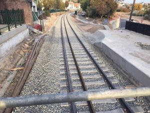 Pasarela peatonal sobre las vías del AVE en Loja, en una imagen de noviembre.