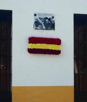 Placa a las víctimas del franquismo en el cementerio de Motril.