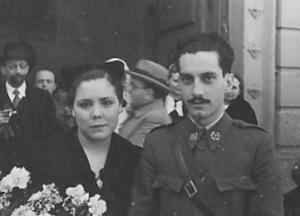 José Ignacio Barraquer Moner y Margarita Coll, el día de su boda en Granada. Detrás aparece Ignacio Barraquer Barraquer.