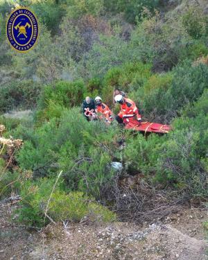 Imagen difundida por los Bomberos de Granada del rescate.