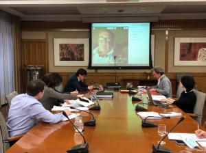 El ministro de Sanidad y su equipo durante la reunión con el consejero Aguirre.