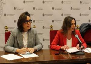 María Francés y Rocío Díaz en una rueda de prensa.