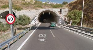 Entrada a los túneles del Serrallo dirección Sierra Nevada.