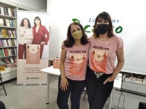 Paka Díaz y Mabel Lozano, en la presentación en Granada del libro 'Te invito a un mojito'.