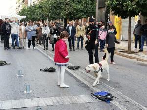 Exhibición de la Unidad Canina, en noviembre pasado, en otro 'Día sin Coches' en Recogidas.