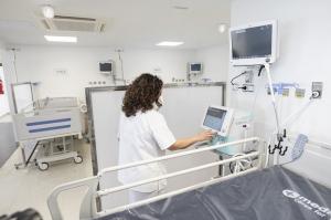 Instalaciones de la UCI acondicionada en el Doctor Olóriz.