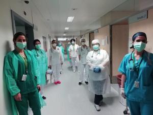 Profesionales sanitarios de Urgencias del Hospital Virgen de las Nieves.