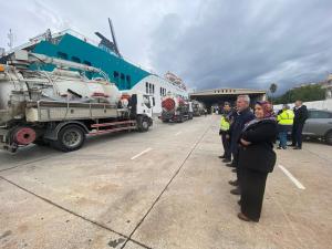 Llegada de los vehículos procedentes de Marruecos al Puerto de Motril.
