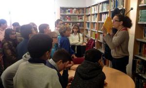 Escolares en la Biblioteca Municipal de Armilla. 