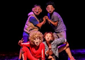 Una escena de la obra de máscaras 'Bulldog', en la que no hay diálogos. 