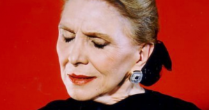 María Dolores Pradera, la gran dama de la canción española.