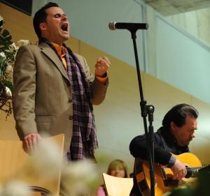 Juan Pinilla, durante una actuación.
