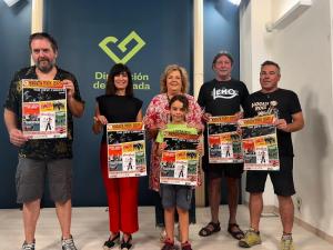 Presentación del Hogaza Rock, con la diputada de Cultura, la alcaldesa de Alfacar y representantes de la asociación Hogaza.