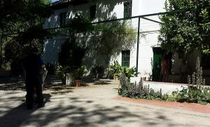 Exterior de la Casa-Museo Huerta de San Vicente.