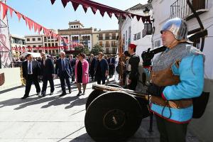 Trajes de época en el acto institucional de las Capitulaciones. 