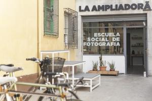 Sede de La Ampliadora, en el corazón del barrio de la Magdalena.