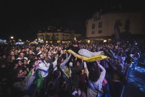 Gran asistencia a la primera jornada del festival de rock de Sierra Nevada.