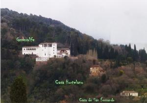 La imagen señala la ubicación de las Casas del Hortelano y San Fernando.
