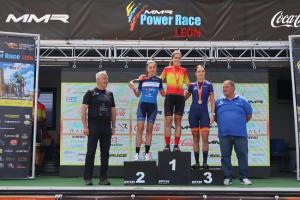 Alba Membrilla, en el podium.