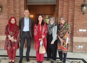  Integrantes del grupo de investigación en Lahore, Pakistán, donde se ha hecho el estudio.