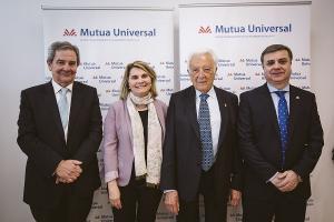 Responsables de Mutua Universal con el subdelegado del Gobierno en Granada.