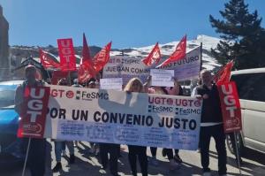 Protesta junto al CAR de Sierra Nevada. 