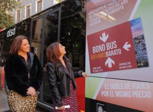 Presentación de una campaña para fomentar el uso del autobús. 