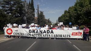 Sindicatos se concentran en Granada.