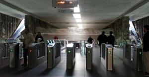 Interior de estación de Metro de Alcázar del Genil.