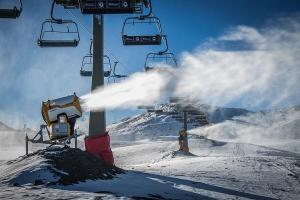 Cañones de nieve en Borreguiles.