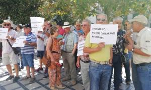 Concentración de pensionistas este lunes en la Plaza del Carmen. 