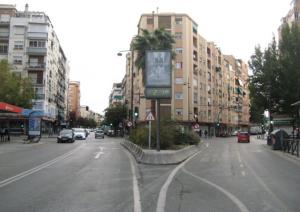 Cruce de Avenida de Dílar con Avenida de Cádiz, en el Zaidín.
