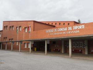 Facultad de Ciencias del Deporte, el antiguo INEF. 