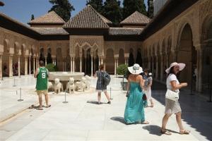 Turistas en la Alhambra. 